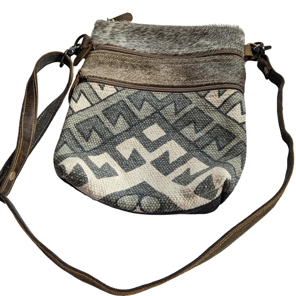 Witchy western fur shoulder bag